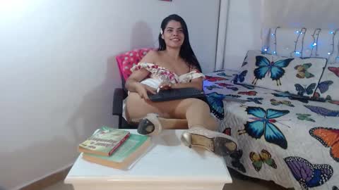 Cristal  online show from March 2025 04:30:02 AM