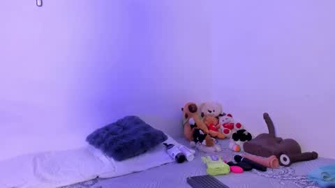 Soy Crystal online show from October 2025 12:04:02 PM