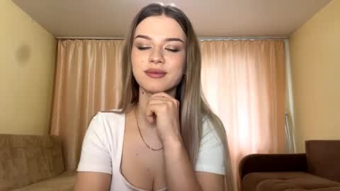 Jesi online show from April 2026 06:17:01 AM