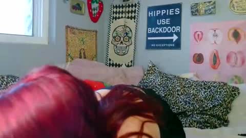     online show from November 2025 06:26:01 PM