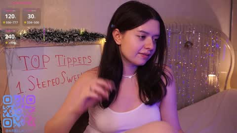 Snapshot of cuddlebyyou chatting on January 2026 05:48:02 PM Ellie online show from January 2026 05:48:02 PM