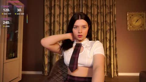 Snapshot of cuddlebyyou chatting on January 2026 06:13:01 PM Ellie online show from January 2026 06:13:01 PM