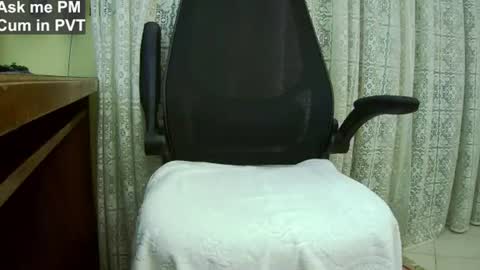 Snapshot of culonudo23 chatting on July 2026 08:17:02 PM Leo online show from July 2026 08:17:02 PM