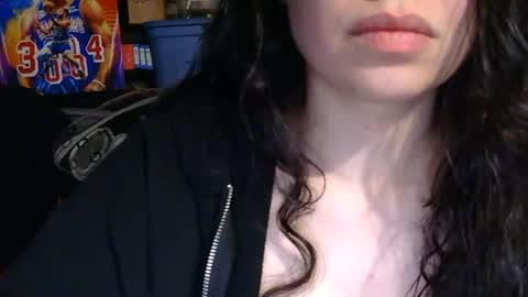 Angela online show from April 2026 05:11:01 PM