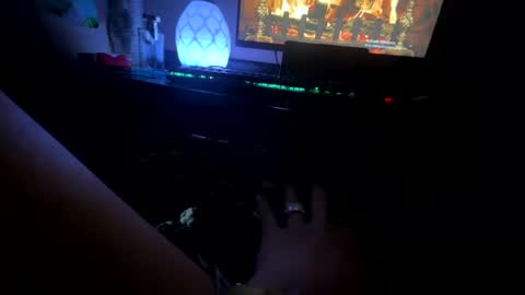 im KIM new girl to spoil online show from February 2025 02:02:02 PM