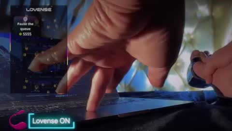 im KIM new girl to spoil online show from October 2025 10:31:01 PM