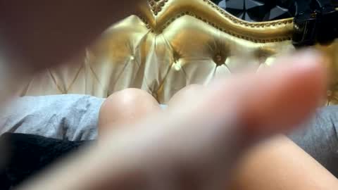 im KIM new girl to spoil online show from October 2025 03:07:01 PM