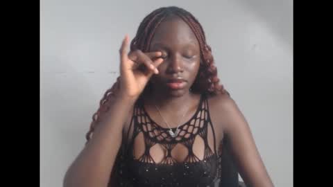 sophie online show from November 2025 08:05:01 AM