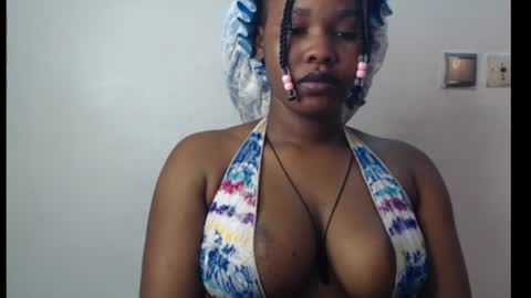 Snapshot of cum_ebony_xxxpetit chatting on August 2026 03:58:01 PM Teeha online show from August 2026 03:58:01 PM