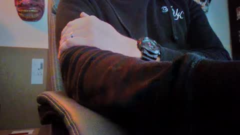 Snapshot of cum_gun_19 chatting on October 2025 07:27:02 AM cum gun online show from October 2025 07:27:02 AM