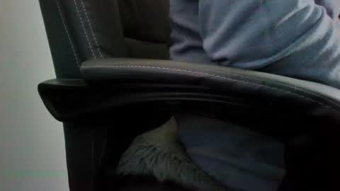 Snapshot of cum_gun_19 chatting on October 2025 01:02:02 PM cum gun online show from October 2025 01:02:02 PM