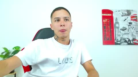 cumandres online show from April 2026 07:07:02 PM