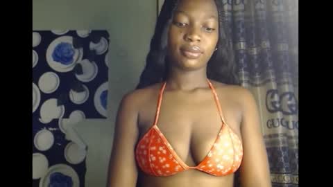 Snapshot of cumebony_petit chatting on September 2025 10:21:02 PM cumebony_petit online show from September 2025 10:21:02 PM
