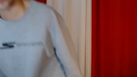 Snapshot of cumhavefun25 chatting on May 2026 09:10:02 PM ask me online show from May 2026 09:10:02 PM