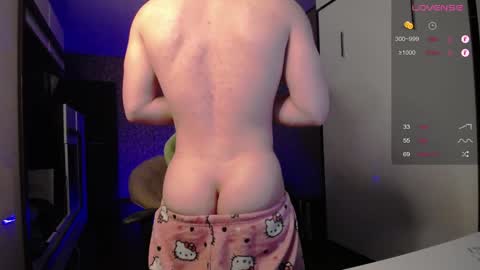 Snapshot of cumzan_ chatting on February 2025 11:15:02 PM Tarzan online show from February 2025 11:15:02 PM