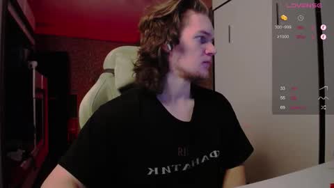 Snapshot of cumzan_ chatting on February 2026 07:03:02 PM Tarzan online show from February 2026 07:03:02 PM