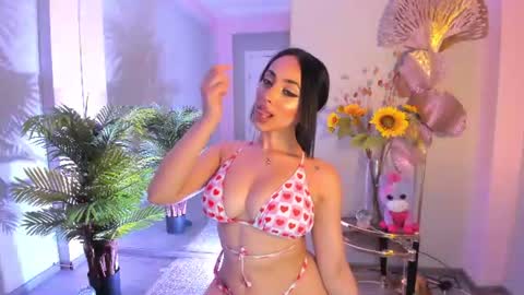Snapshot of cupcake_izzy chatting on June 2026 07:56:01 PM cupcake_izzy online show from June 2026 07:56:01 PM