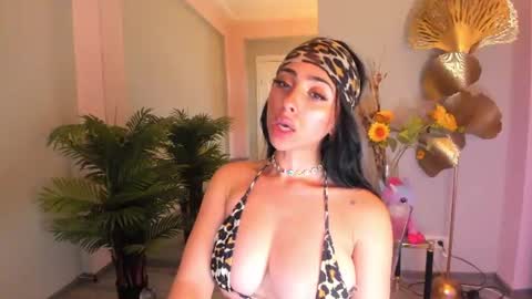 Snapshot of cupcake_izzy chatting on July 2026 03:23:01 AM cupcake_izzy online show from July 2026 03:23:01 AM