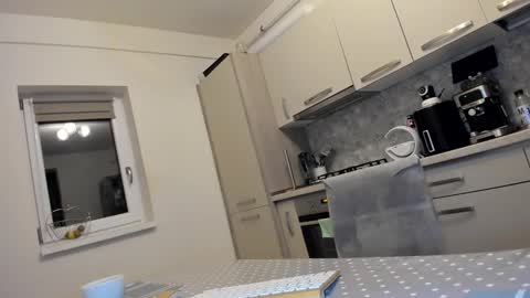 maria  alex online show from December 2025 09:00:01 PM