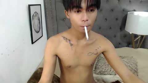 Xyrien online show from October 2025 05:08:01 PM