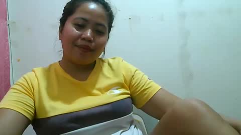 Snapshot of curious_girl247 chatting on January 2025 12:04:01 AM curious_girl247 online show from January 2025 12:04:01 AM