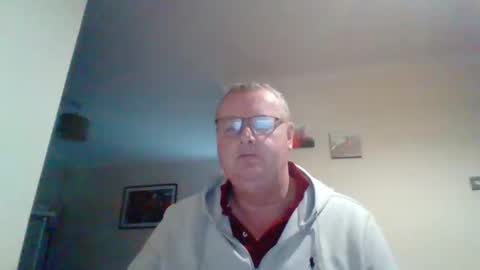 curiousax77 online show from February 2025 08:40:01 AM