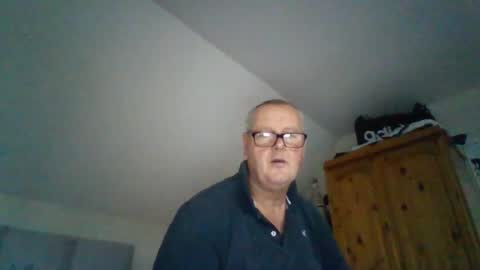 curiousax77 online show from December 2025 10:54:01 AM