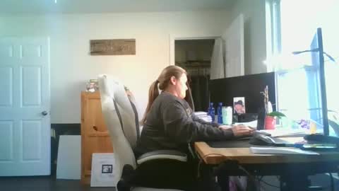 Snapshot of curiouscouple3143 chatting on January 2025 06:54:02 PM curious couple online show from January 2025 06:54:02 PM