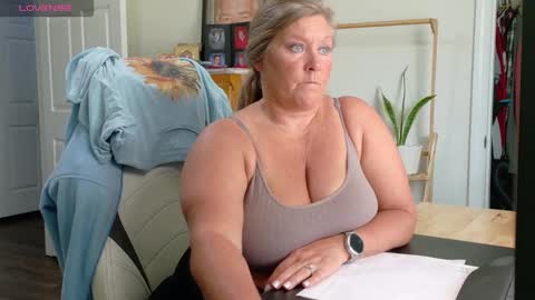 curious couple online show from March 2026 06:04:01 PM