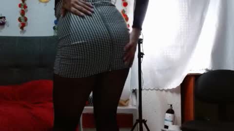 curlybutterfly online show from September 2025 11:04:01 PM