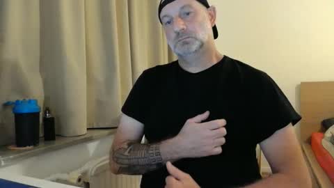 Curman85 online show from December 2025 11:34:02 PM