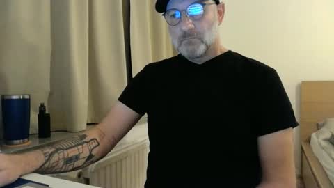 Curman85 online show from February 2026 10:46:02 PM