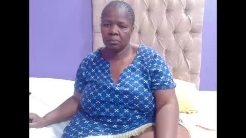 Snapshot of curveychubbyzoe chatting on March 2026 08:21:02 AM curveychubbyzoe online show from March 2026 08:21:02 AM