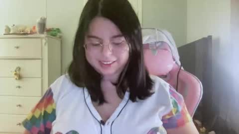 Emmie online show from January 2026 02:17:01 AM