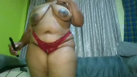 Essie online show from January 2025 10:31:02 PM