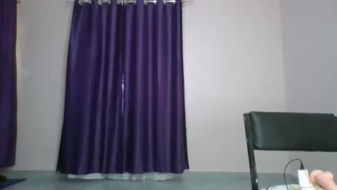 Essie online show from February 2025 09:14:02 AM