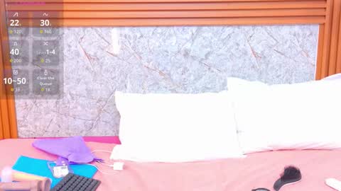 Snapshot of curvybuffgirl chatting on February 2026 07:43:01 PM Michel online show from February 2026 07:43:01 PM