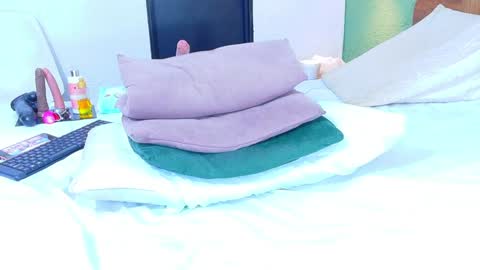 Danna online show from February 2025 01:49:02 AM