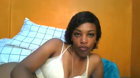 curvylyin online show from March 2026 07:36:02 AM