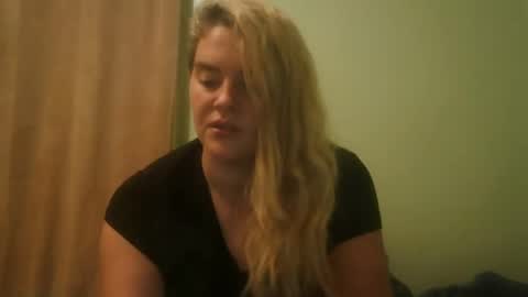 curvymom2025 online show from November 2025 12:43:01 AM