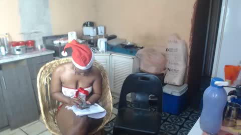 curvypear76x online show from December 2024 01:55:01 PM