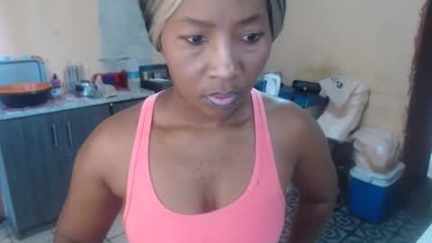 curvypear76x online show from January 2025 07:15:01 AM