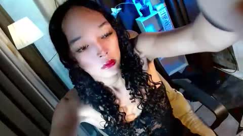 Snapshot of curybb_hanna19 chatting on November 2025 03:21:01 PM BBY CURLYHANNA online show from November 2025 03:21:01 PM