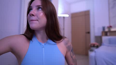 Foxy online show from October 2025 12:33:02 AM