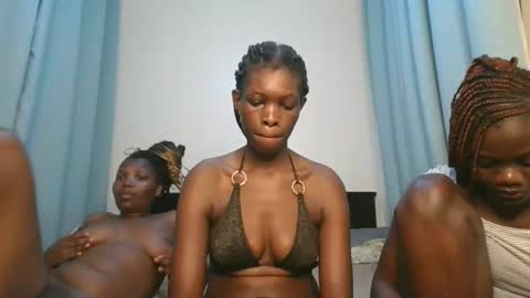 Snapshot of cute_angel11 chatting on November 2025 09:59:01 PM angel online show from November 2025 09:59:01 PM