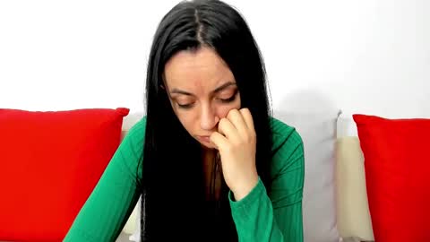 cute_angel95 online show from March 2025 05:49:01 PM