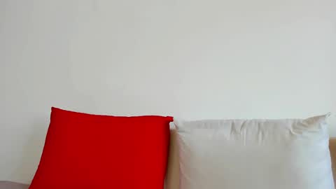 cute_angel95 online show from March 2025 01:31:02 PM