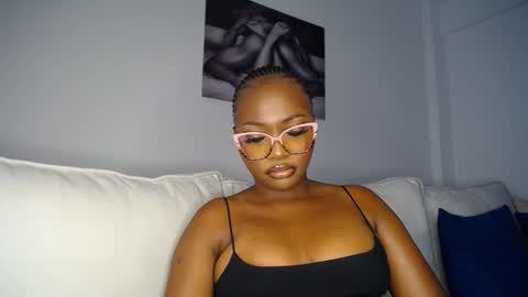 Liya online show from February 2025 01:00:02 PM