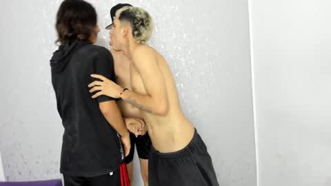 ARTURO-18  MATIAS-18  NIKOLAY-19  HADES-18  GABO-19 online show from January 2025 04:57:02 PM