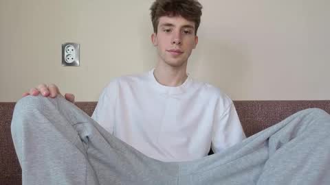 Snapshot of cute_brian chatting on June 2026 07:56:01 AM Im Brian online show from June 2026 07:56:01 AM